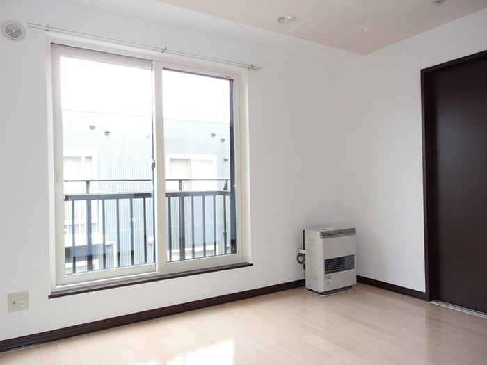 居室 フォルム八軒