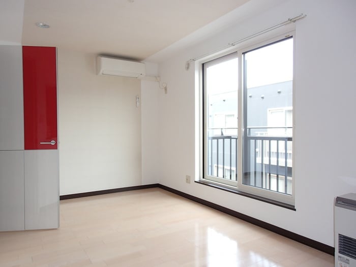 居室 フォルム八軒