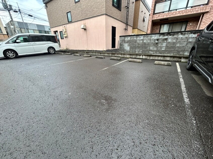 駐車場 サンサ－ラ