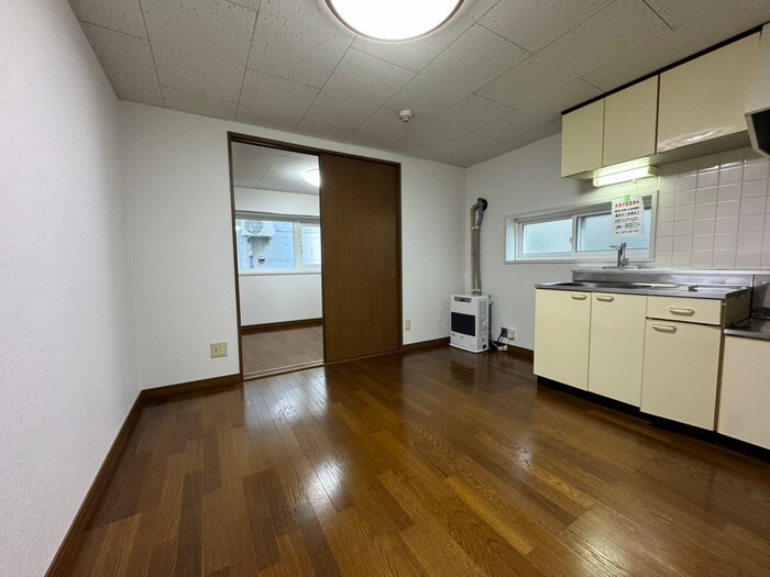 居室 ア－クコ－ト二十四軒