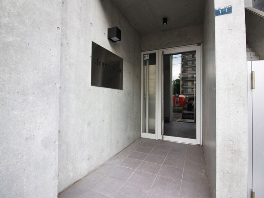 エントランス部分 アクアリオ冴