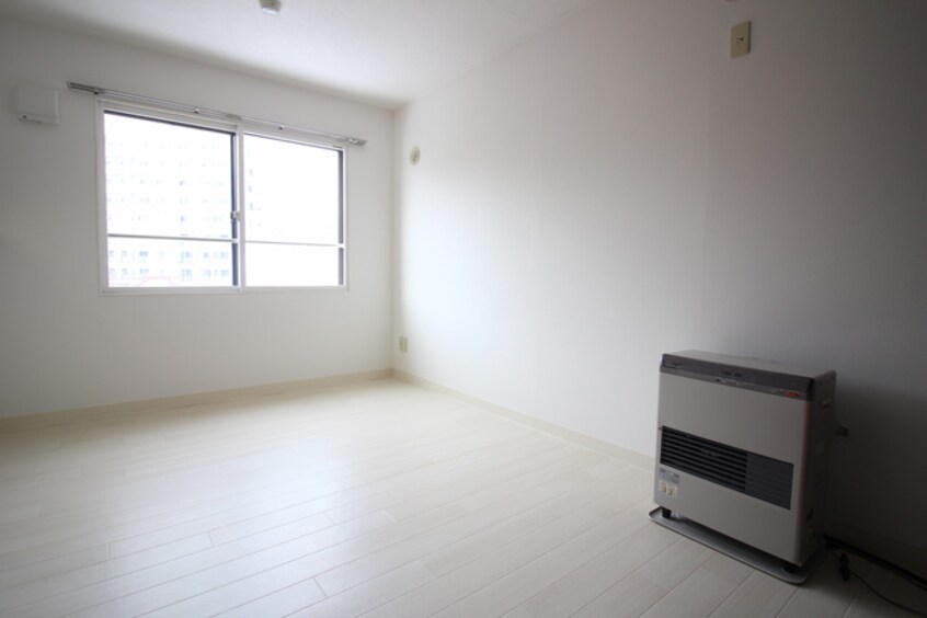 居室 ブランノワ－ル北円山