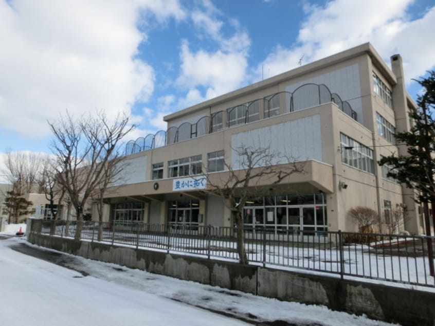 北陽中学校(中学校/中等教育学校)まで600m Ｄｅａｒ麻生