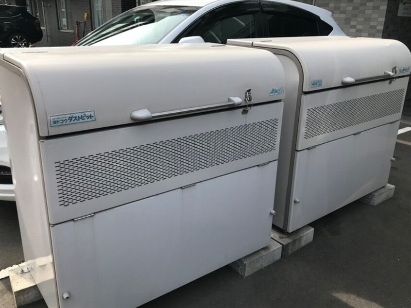 建物設備 A BOND　east