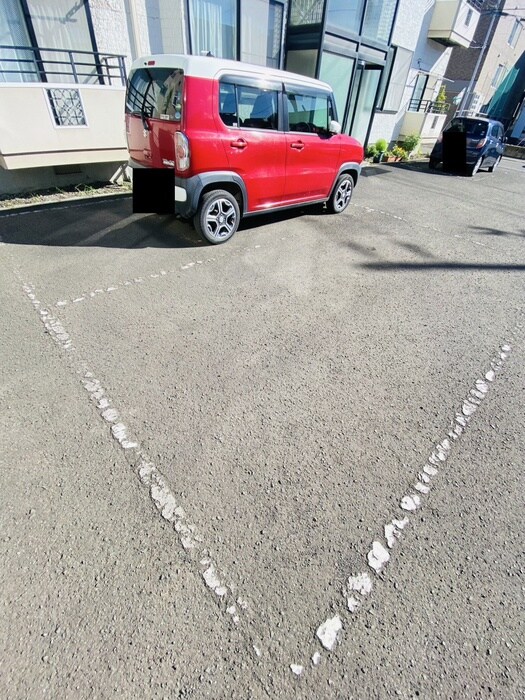 駐車場 エクセレント新川Ｂ