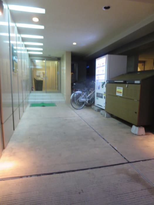 エントランス部分 コ－ラル