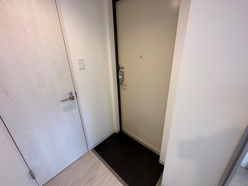 玄関 ラフィーネ南15条