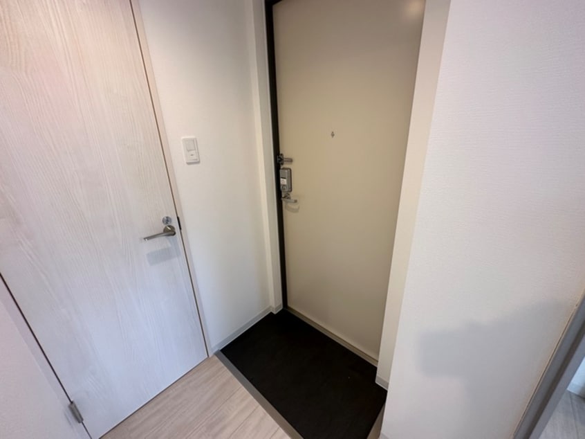 玄関 ラフィーネ南15条