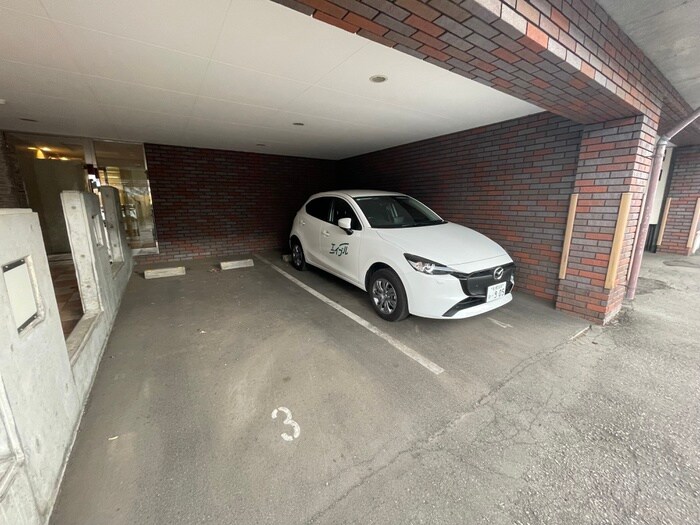 駐車場 ピアジュ宮の森