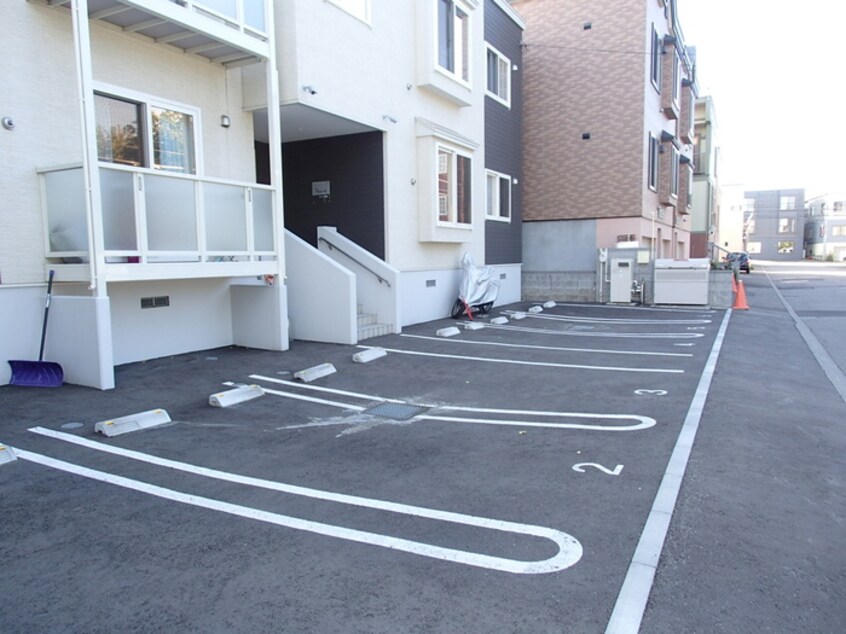 駐車場 フィーノ美園
