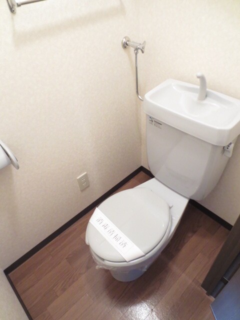 トイレ セントポーリア弐番館