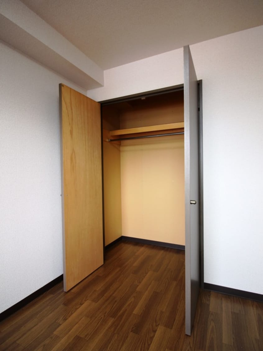 収納 セントポーリア弐番館