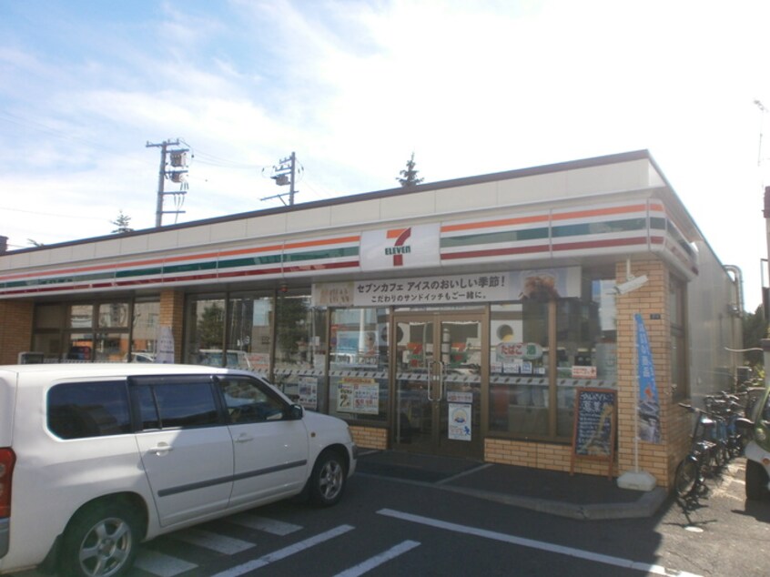 セブンイレブン(コンビニ)まで300m リリアンⅡ