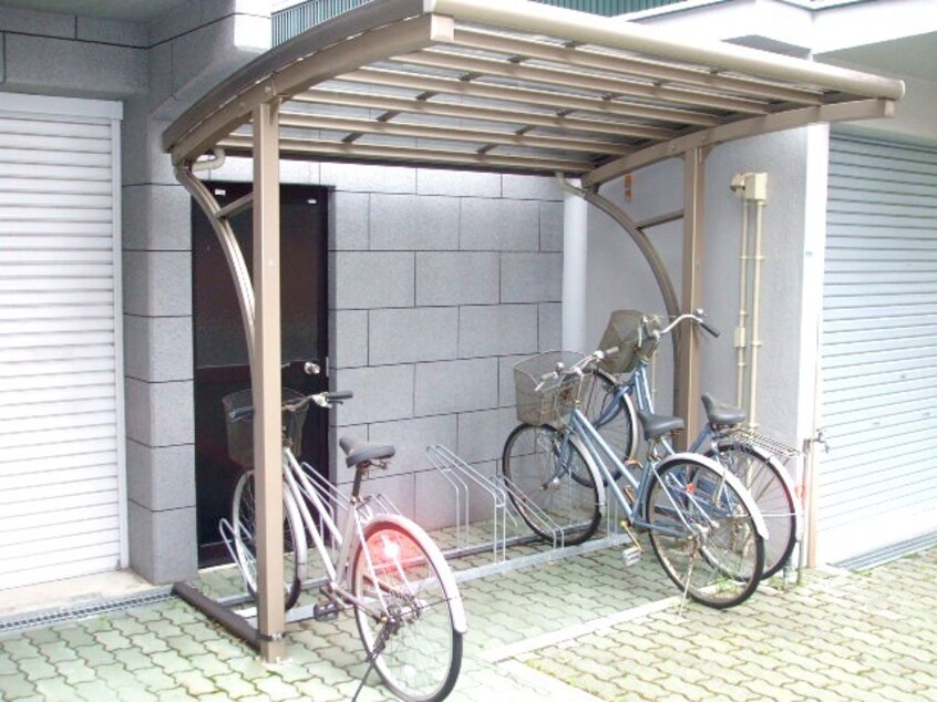駐輪場 ルピナス２１
