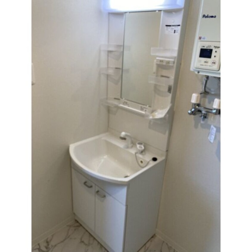 洗面 Lapis blau厚別中央