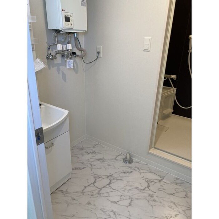 洗面 Lapis blau厚別中央