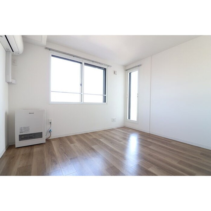 居室 ﾍﾞﾙｺｰﾄ西野