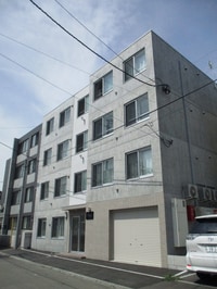 Premiere二十四軒WEST