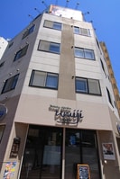山岸ビルの外観