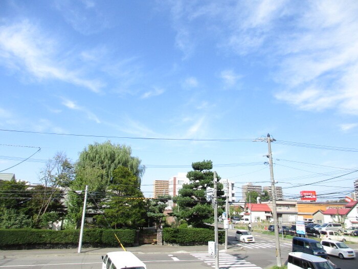 室内からの展望 ＶＩＬＬＡＧＥ北大通壱番館