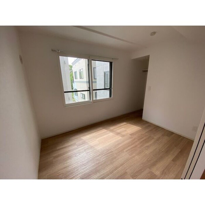 居室 Ｙｓ　ＴＳＵＫＩＳＡＭＵ