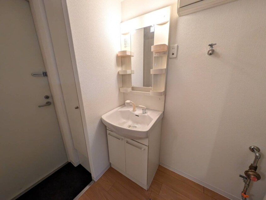 洗面 カルフ－ル大通東