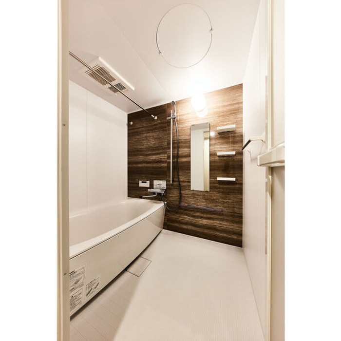 バス／シャワールーム等 MONOLITH