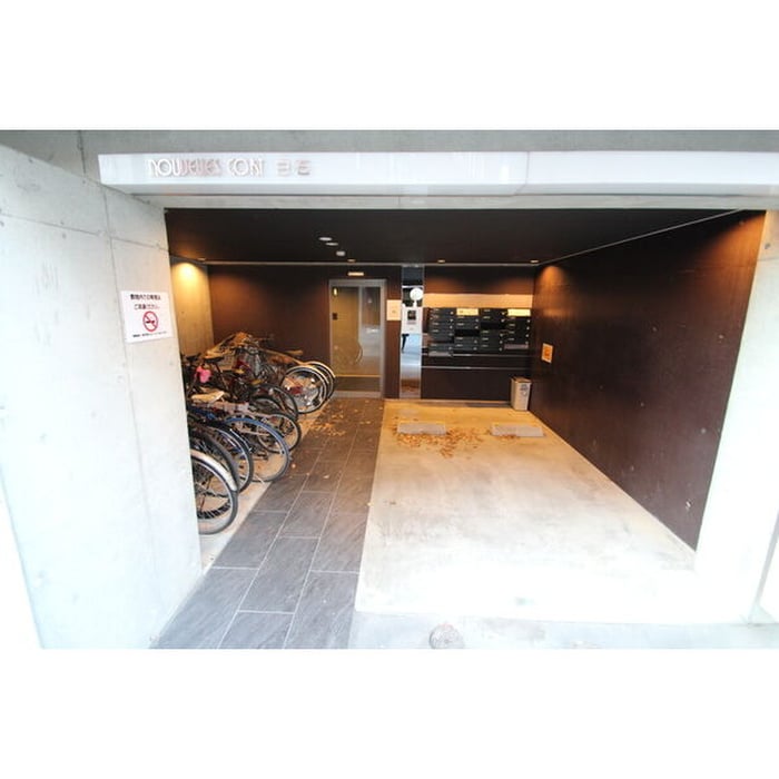 エントランス部分 ヌーヴェルコート白石