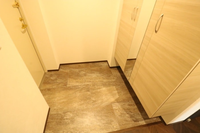 玄関 8　3W2（ａ）HACHI　SANWESTNY