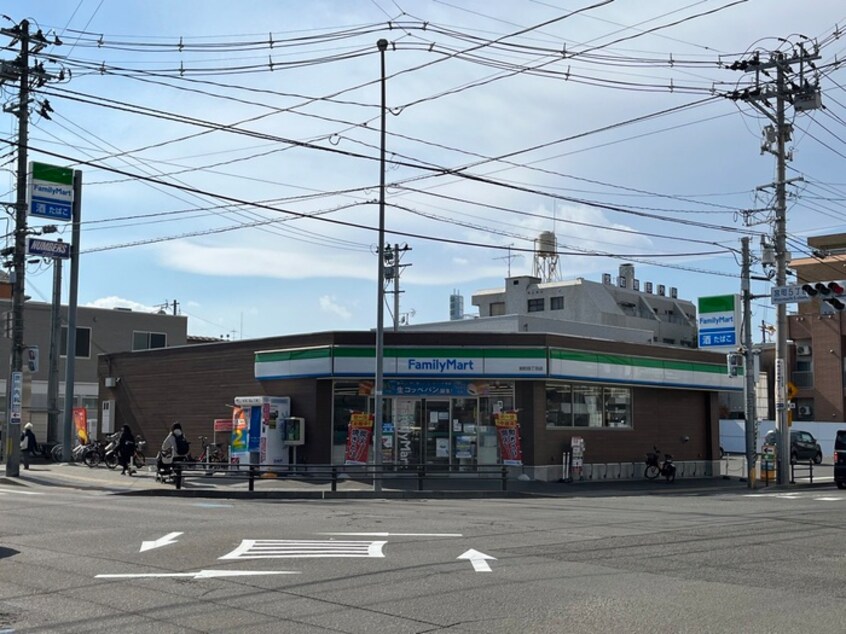ファミリーマート　宮町四丁目店(コンビニ)まで500m スタ－リット上杉