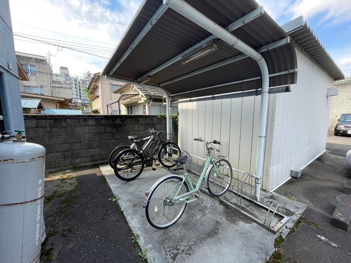 駐輪場 クレセント土樋