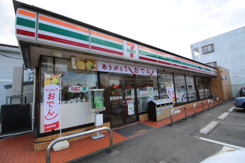 セブンイレブン新田2丁目店(コンビニ)まで1100m パレスシティ仙台　Ａ