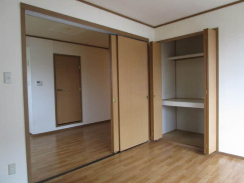 居室 ファミーユヴィラ