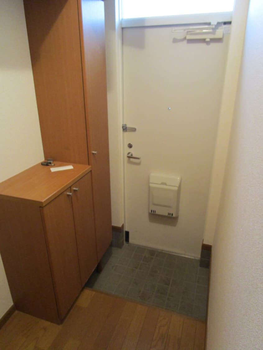 玄関 ファミーユヴィラ