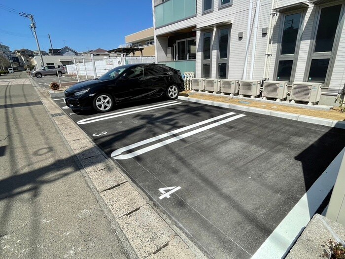 駐車場 クレストコート八乙女A