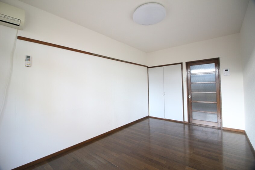 居室 サンパレス成田町