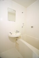 バス／シャワールーム等 サンパレス成田町