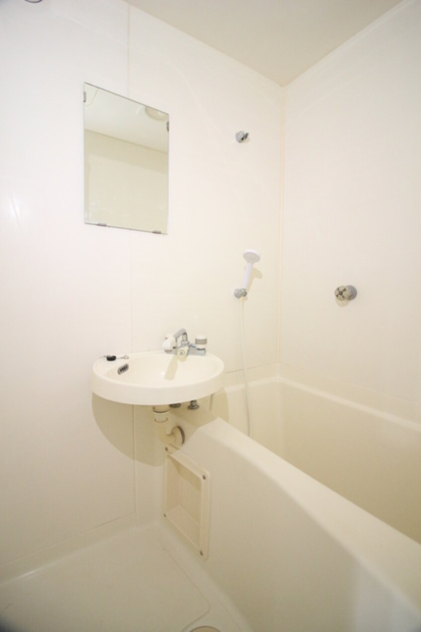 バス／シャワールーム等 サンパレス成田町