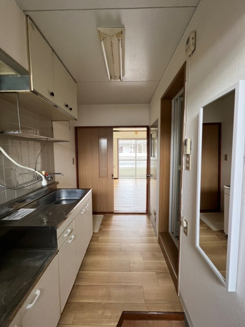 廊下 コーポ中沢