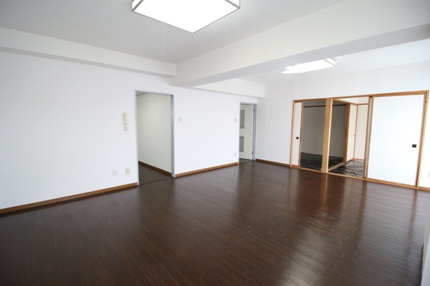 居室 M.I.K-BUILDING