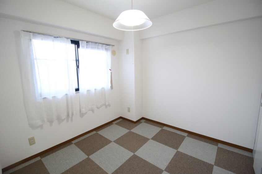 居室 M.I.K-BUILDING