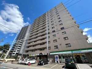 ウエストプラザ花京院（809）
