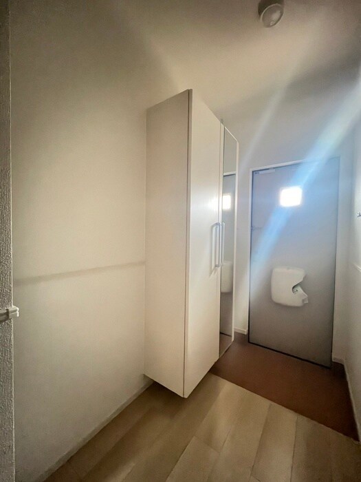 玄関 アドラブールＢ