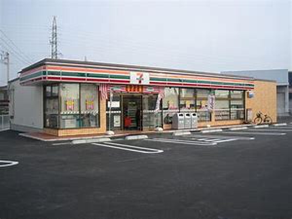 セブンイレブン仙台銀杏町店(コンビニ)まで550m イ－グルハイツ萩野町