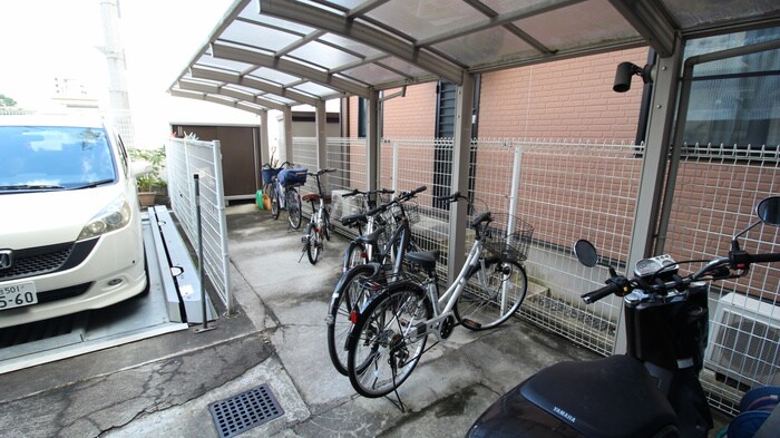 駐輪場 フラワ－シティＩｎブラボン