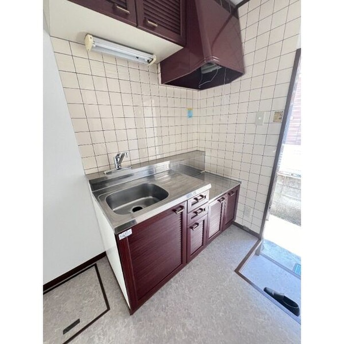 キッチン オ－クヒルズⅢ