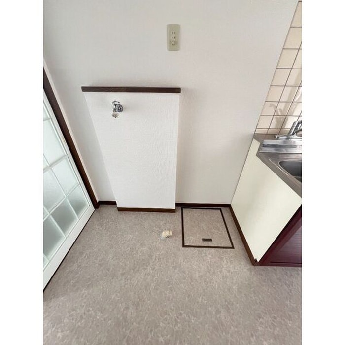 洗濯機置場 オ－クヒルズⅢ