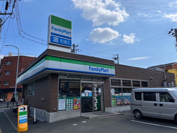 ファミリーマート　宮町四丁目店(コンビニ)まで350m 宮町クレスト