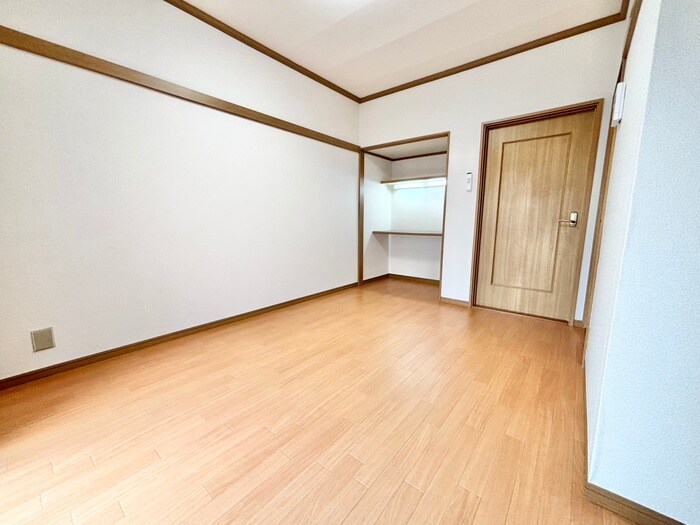 居室 第十二ショ－ケ－ビル