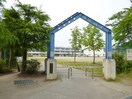 あけの平小学校(小学校)まで560m サンヒルズあけの平Ｂ